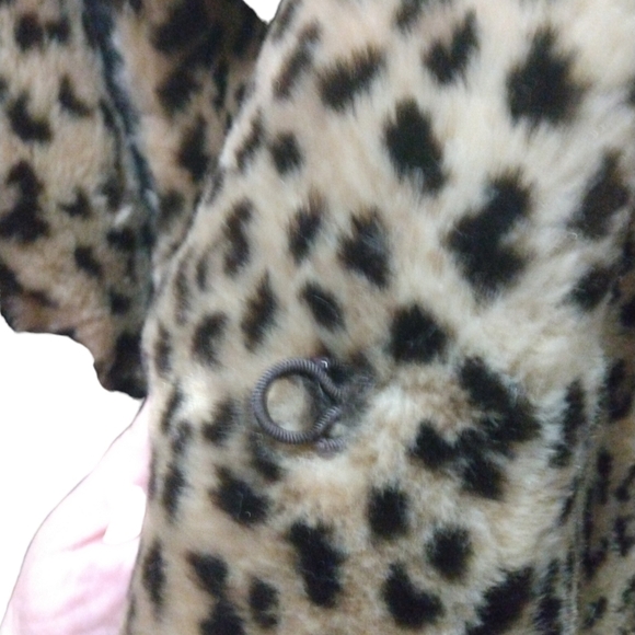 Mob Wives Faux Fur Leopard Print Tan-Black Latch Hook Eye Closure Warm Chic L - Picture 7 of 13